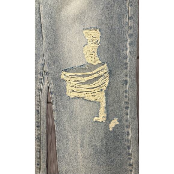 True Religion Women's Blue Leila Cuffed Slung Baggy Jean Size 31 Distressed - Picture 3 of 9